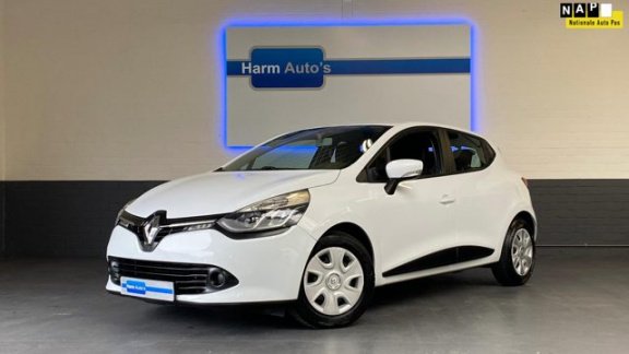 Renault Clio - 1.5 dCi ECO Expression airco navi cruise control - 1