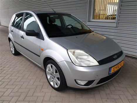 Ford Fiesta - 1.3 Futura - 1