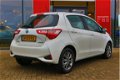 Toyota Yaris - 1.5 Hybrid Design | Rijklaar incl. 24 mnd garantie | - 1 - Thumbnail