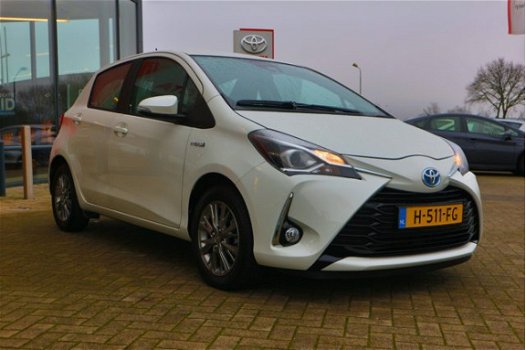 Toyota Yaris - 1.5 Hybrid Design | Rijklaar incl. 24 mnd garantie | - 1