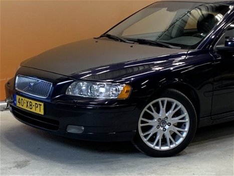 Volvo V70 - 2.0T Edition Sport aut leer 180 pk - 1