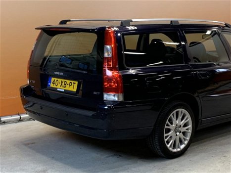 Volvo V70 - 2.0T Edition Sport aut leer 180 pk - 1