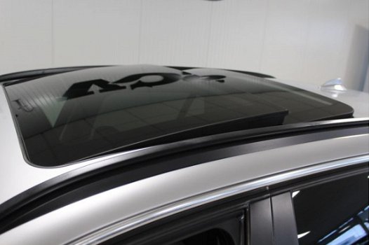 BMW 3-serie Touring - 330xi High Executive | LCI | Panodak | Xenon | Navi - 1