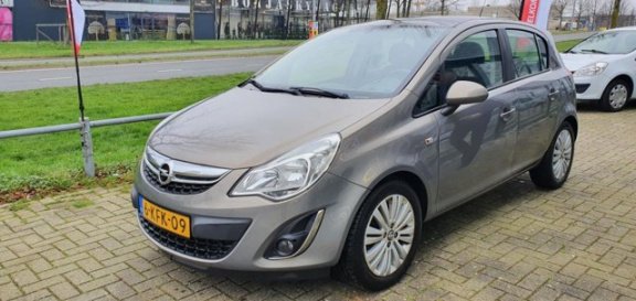 Opel Corsa - 1.4-16V Design Edition 1e Eigenaar Cruise Control, Airco, Luxe uitvoering - 1