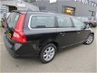 Volvo V70 - 2.0 T5 Kinetic 241 PK - 1 - Thumbnail