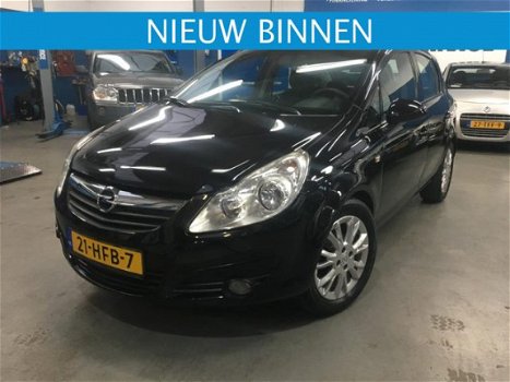 Opel Corsa - 5 drs airco navi lm-velg 1.4 nw apk - 1