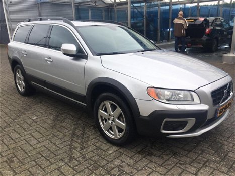 Volvo XC70 - 2.4 D5 Summum - 1