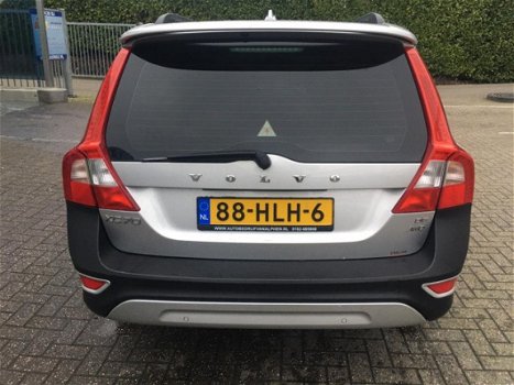 Volvo XC70 - 2.4 D5 Summum - 1