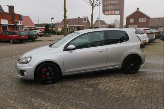 Volkswagen Golf - 2.0 TSI GTI 300+PK - 1