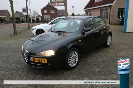 Alfa Romeo 147 - 2.0 T.SPARK 5DR - 1