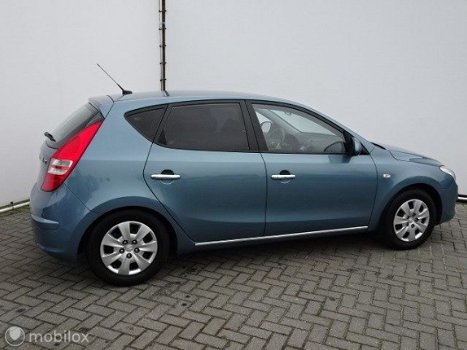 Hyundai i30 - 1.6i Dynamic AUTOMAAT LPG G3 UNIEK - 1