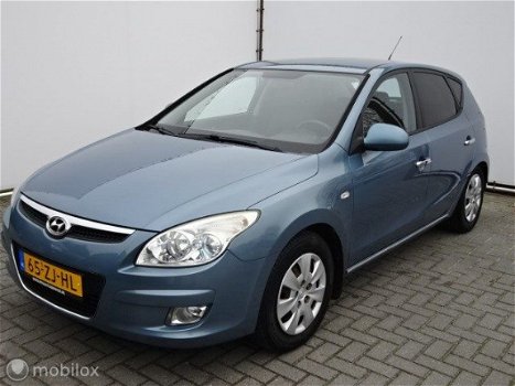 Hyundai i30 - 1.6i Dynamic AUTOMAAT LPG G3 UNIEK - 1