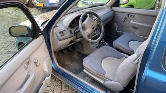 Nissan Micra - 1.4 Comfort Stuurbekrachtiging / Koopje / Leuke auto - 1