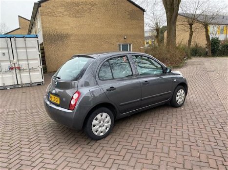 Nissan Micra - 1.2 Visia AUTOMAAT / 64.000 NAP / Tweede eigenaar / 5 deurs - 1