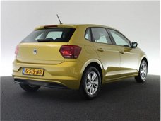 Volkswagen Polo - 1.0 96pk TSI Comfortline LM Velgen | App connect | Airco | Automatische verlichtin