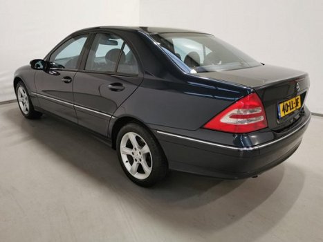 Mercedes-Benz C-klasse - 180 K. Avantgarde / Airco / Leder - 1