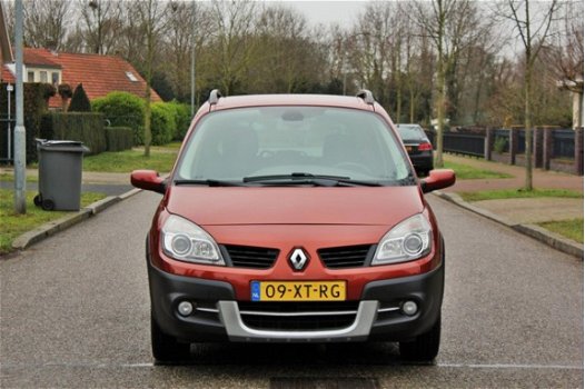 Renault Scénic - 2.0-16V Conquest , CLIMA, NAVI, CRUISE, TREKHAAK, PDC, NAP, ZEER NETTE AUTO - 1