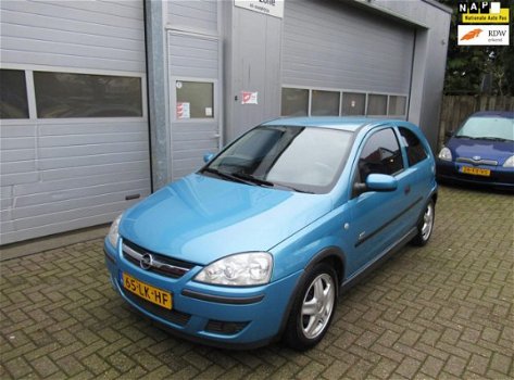 Opel Corsa - 1.4-16V Sport 2003-Clima-Trekhaak-APK 22-3-2021 - 1