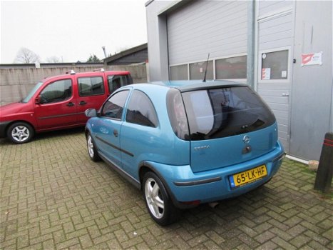 Opel Corsa - 1.4-16V Sport 2003-Clima-Trekhaak-APK 22-3-2021 - 1