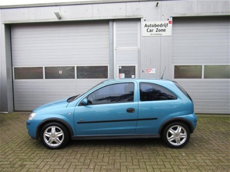 Opel Corsa - 1.4-16V Sport 2003-Clima-Trekhaak-APK 22-3-2021 - 1