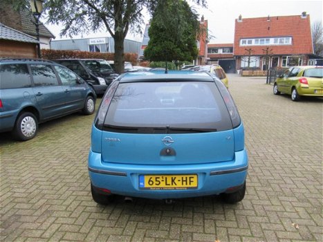 Opel Corsa - 1.4-16V Sport 2003-Clima-Trekhaak-APK 22-3-2021 - 1