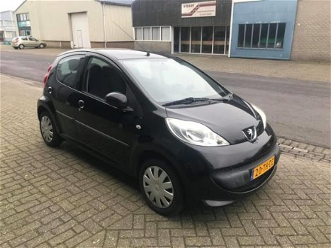 Peugeot 107 - 1.0-12V XS APK/AIRCO/NAP/5drs/2 SLEUTELS/ELEK RAMEN/ NETTE AUTO - 1