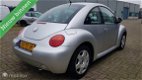 Volkswagen New Beetle - 2.0 Highline # Airco / Leder / stoelverw. / Distri vv / Luxe strakke auto - 1 - Thumbnail