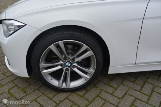 BMW 3-serie - 320i High Executive Xenon Sportstoel leer alpinweiss 3 - 1
