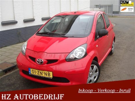 Toyota Aygo - 1.0-12V - Nette auto MET NIEUWE APK - 1