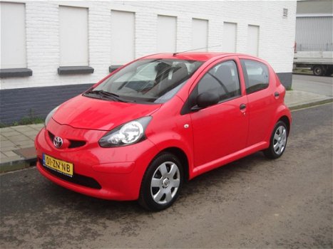 Toyota Aygo - 1.0-12V - Nette auto MET NIEUWE APK - 1