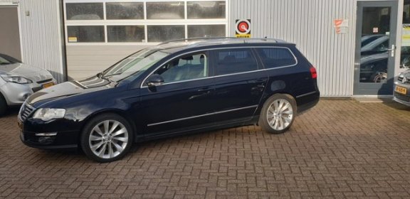 Volkswagen Passat Variant - 2.0 TDI Highline Euro 5 - 1