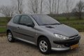 Peugeot 206 - 1.4 XS Premium 206 AIRCO LEDER LICHTMETALEN VELGEN 62000KM N.A.P - 1 - Thumbnail