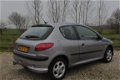 Peugeot 206 - 1.4 XS Premium 206 AIRCO LEDER LICHTMETALEN VELGEN 62000KM N.A.P - 1 - Thumbnail