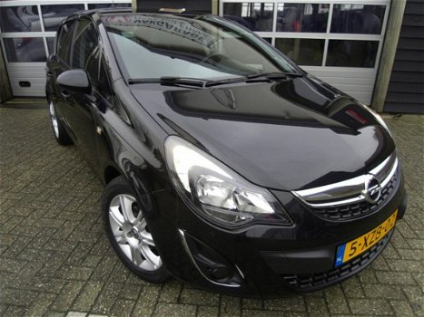 Opel Corsa - 1.4-16V BlitZ leuke complete autoweinig km - 1