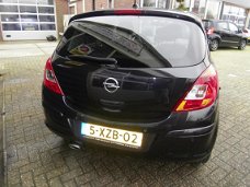 Opel Corsa - 1.4-16V BlitZ leuke complete autoweinig km