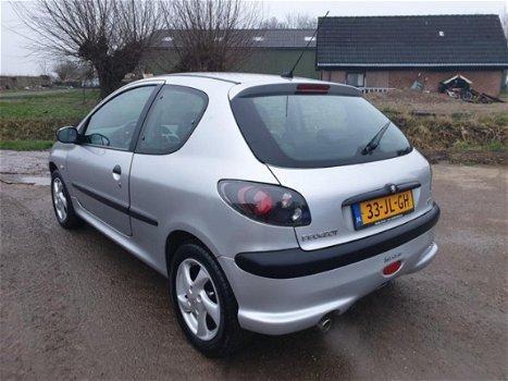 Peugeot 206 - 1.6-16V XS Premium Nieuwe apk lederbekleding - 1