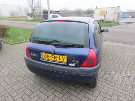 Renault Clio - 1.4 RT /NAP Originele kmstand/stuurbekrachtiging/APK 7-2020 - 1