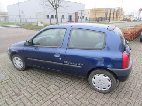 Renault Clio - 1.4 RT /NAP Originele kmstand/stuurbekrachtiging/APK 7-2020 - 1