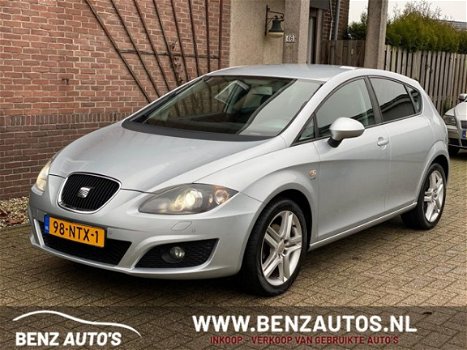 Seat Leon - 1.2 TSI Businessline High 6Bak/Xenon/LederBek/Navigatie - 1