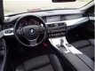 BMW 5-serie Touring - 535d High Executive PANO/leer/XENON/trekhaak *apk:10-2020 - 1 - Thumbnail