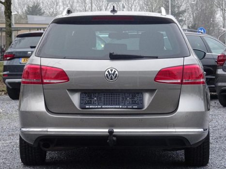 Volkswagen Passat Variant - Highline 1, 4 TSI 122pk (Navi, Trekhaak, Clima, Pdc) - 1