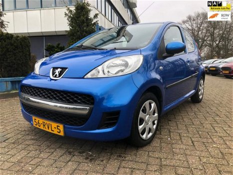 Peugeot 107 - 1.0-12V XS - 1