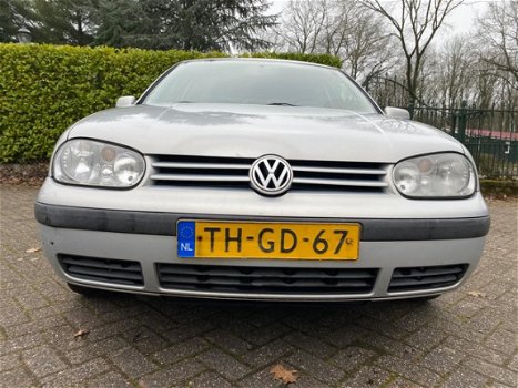 Volkswagen Golf - 1.6 Comfortline Nwe apk. Lage nap, 5 deurs, airco - 1
