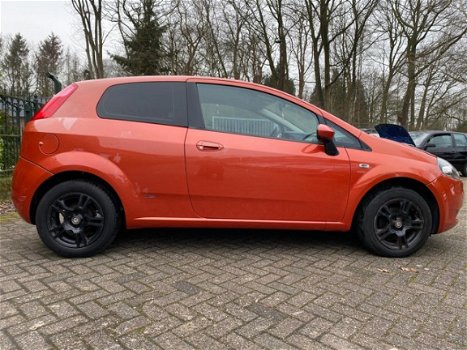 Fiat Grande Punto - 1.2 Active Airco, lm velgen , nwe apk - 1