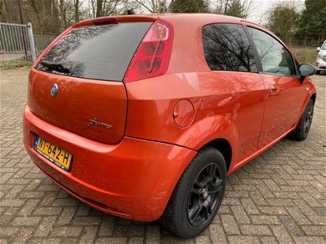 Fiat Grande Punto - 1.2 Active Airco, lm velgen , nwe apk - 1