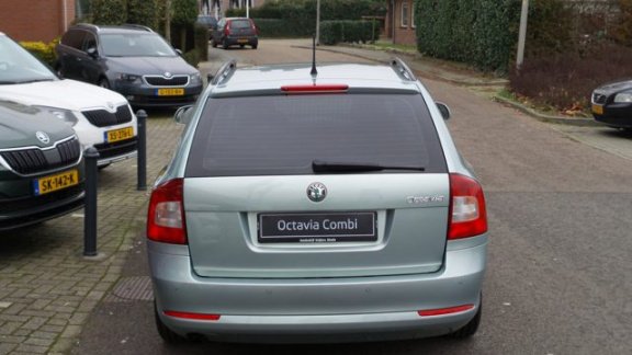 Skoda Octavia Combi - 1.2 TSI Ambition Combi 90880KM - 1