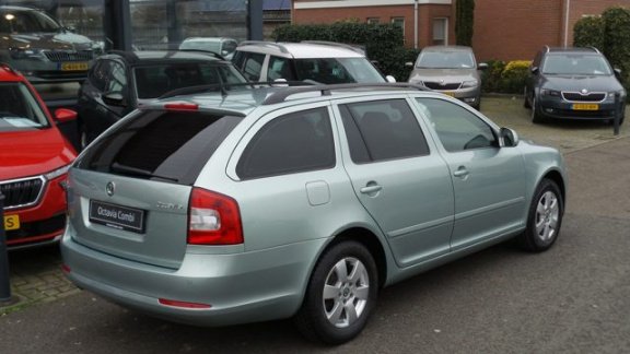 Skoda Octavia Combi - 1.2 TSI Ambition Combi 90880KM - 1