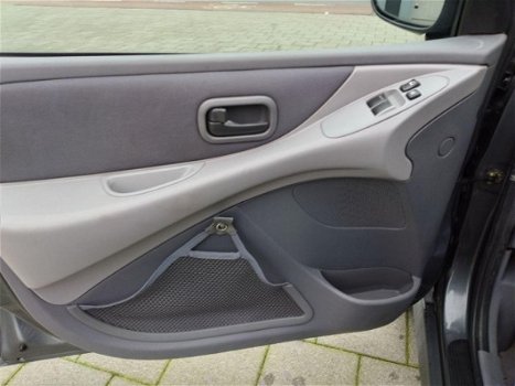 Nissan Almera Tino - 1.8 Visia 2 eigennar , KM NAP , nieuwe apk - 1