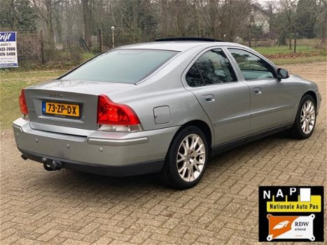 Volvo S60 - 2.4 140pk Drivers Edition II - 1