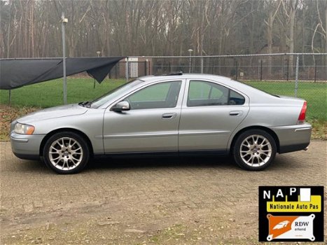 Volvo S60 - 2.4 140pk Drivers Edition II - 1